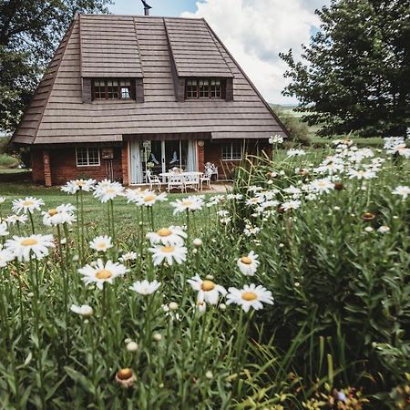 Valley Lakes Chalets Underberg Eksteriør billede
