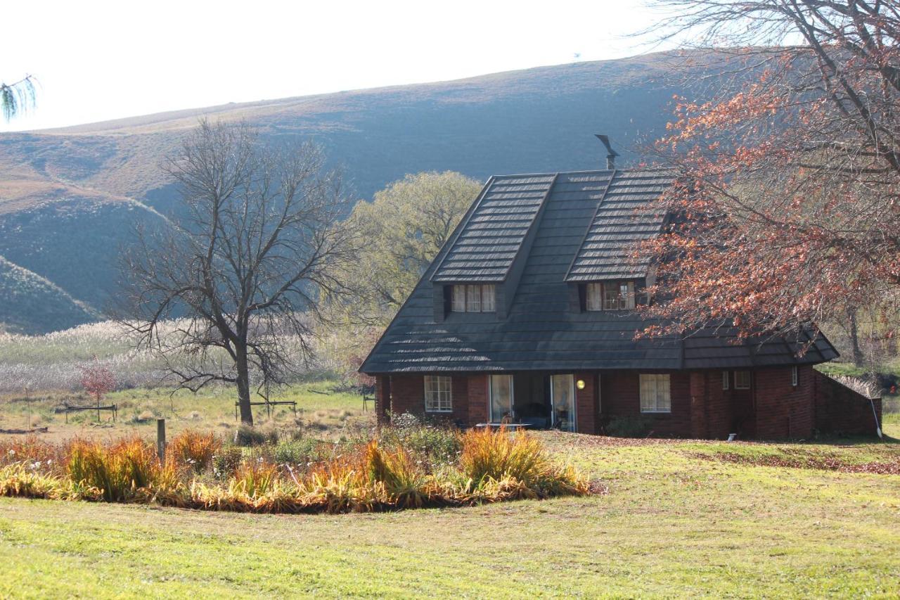 Valley Lakes Chalets Underberg Eksteriør billede